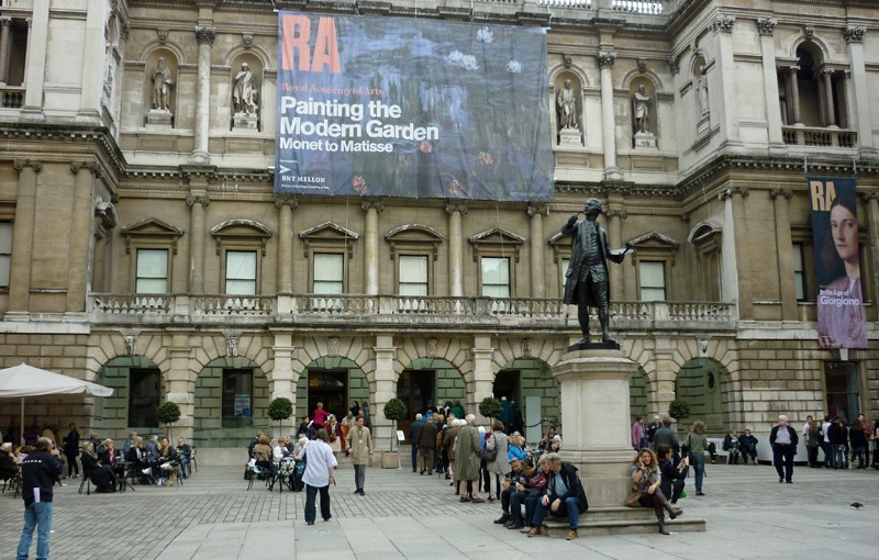 Day 23 (part 1) – Mayfair – Royal Academy –&nbsp;Piccadilly